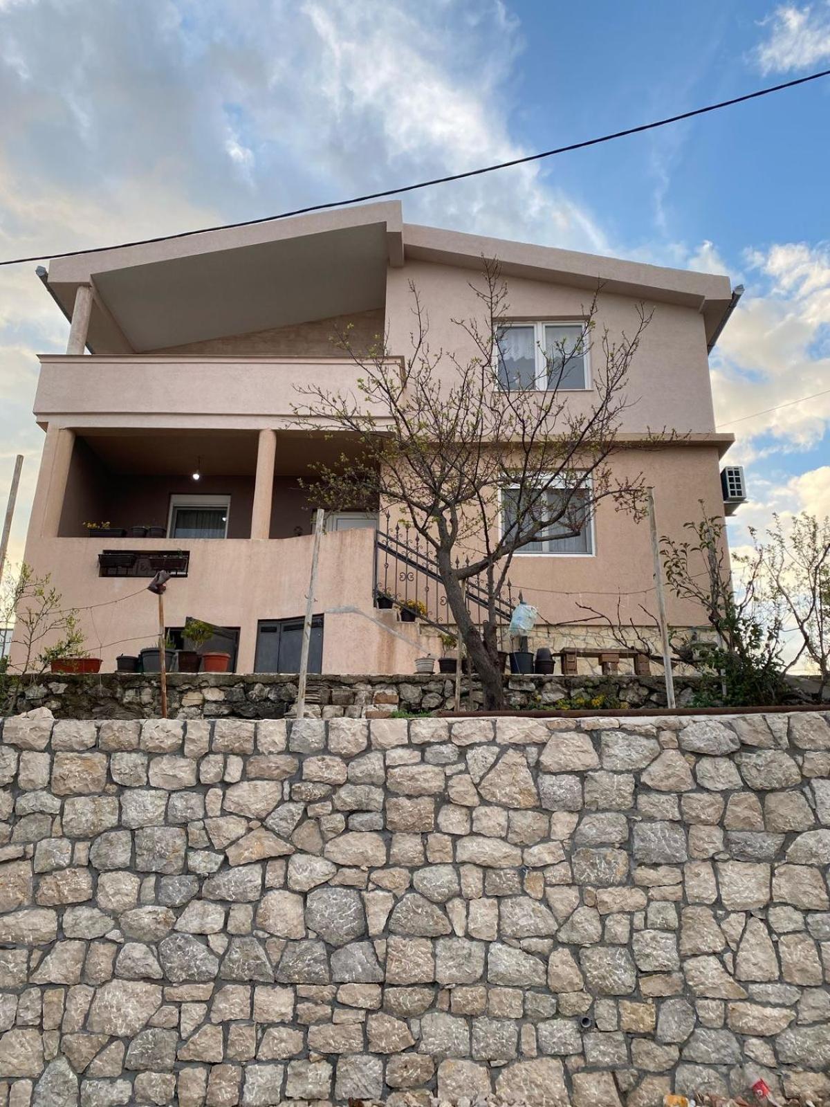 Guest House Kruna Улцинь Экстерьер фото