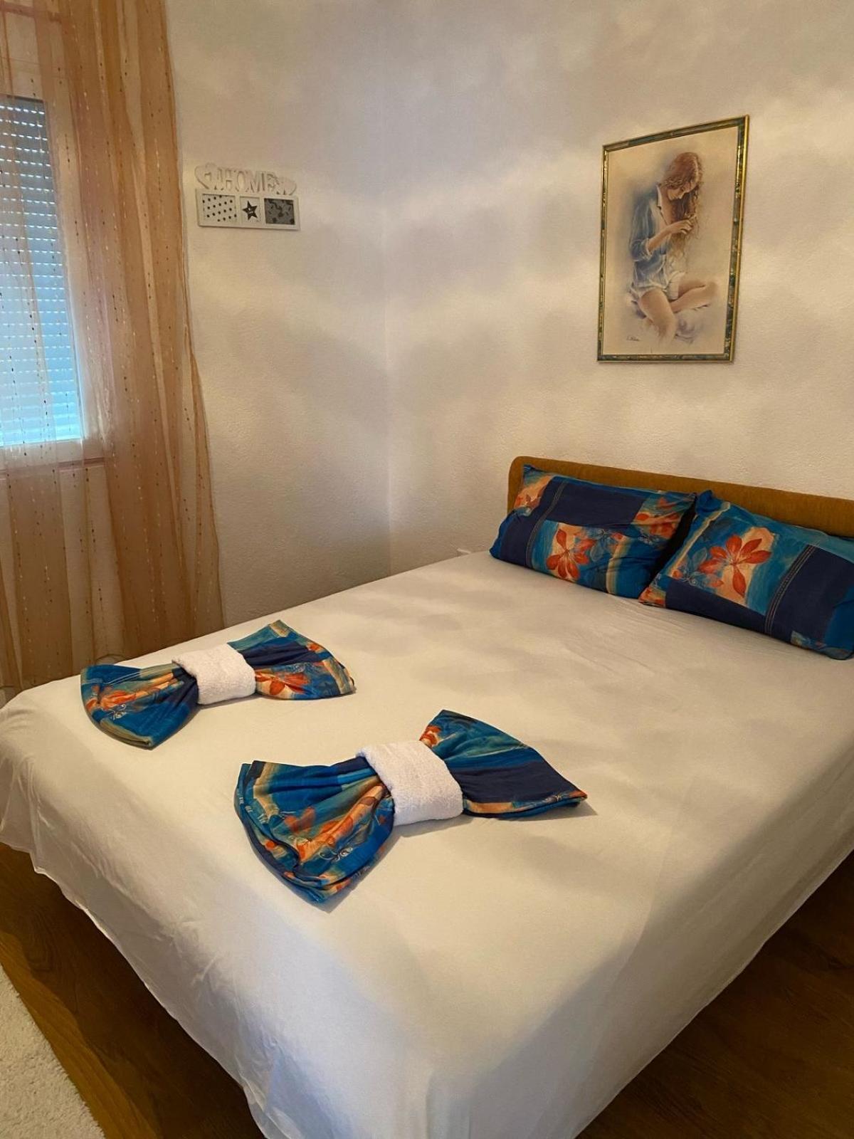 Guest House Kruna Улцинь Экстерьер фото
